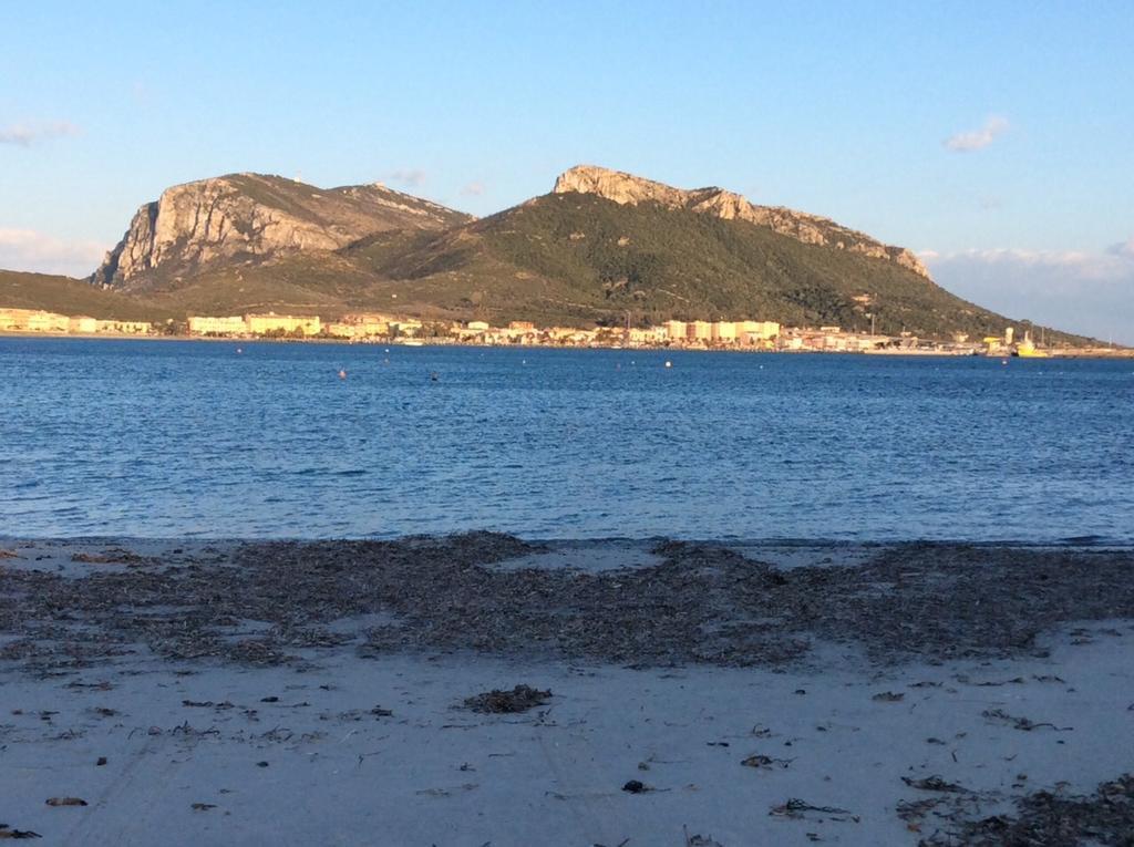 Hotel Bona Ciurrata Golfo Aranci Esterno foto